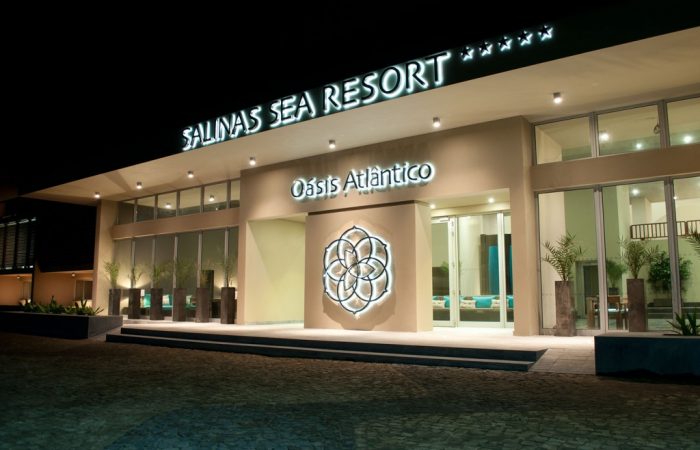 Hotel Salinas sea